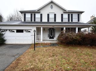 17416 Terri Ct, Dumfries, VA 22026