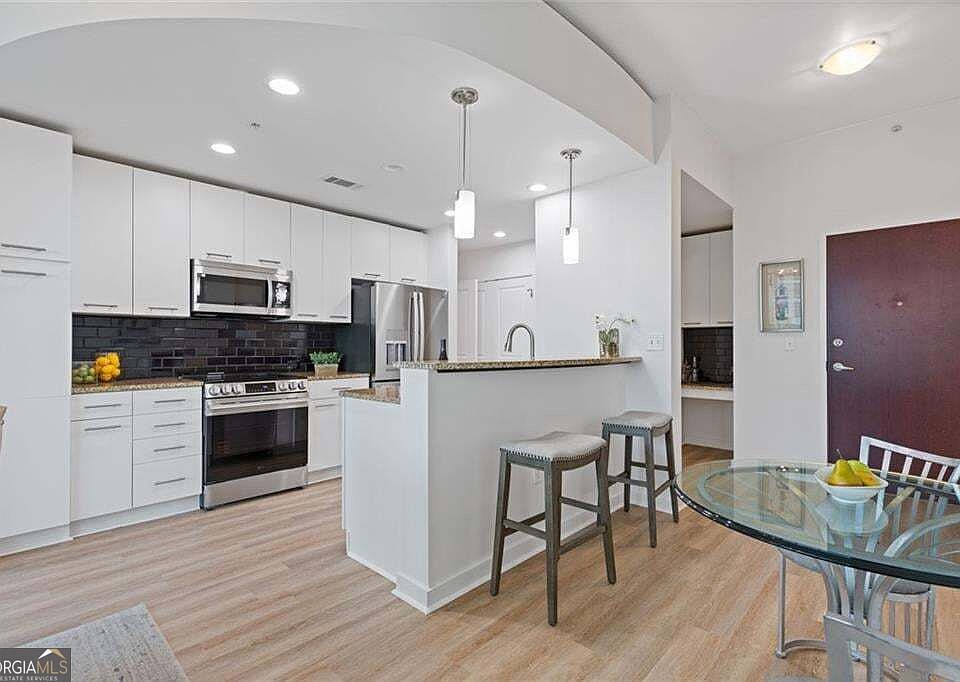 1st image of 3300 Windy Ridge Pkwy SE Unit 1005