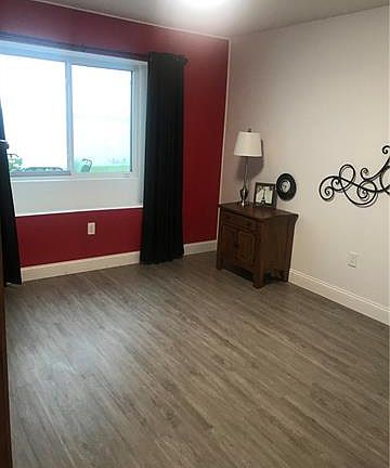 3rd image of 114 Harbor Dr Unit 216