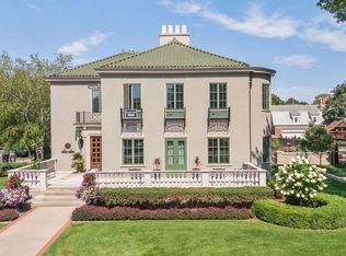 977 Summit Ave #A, Saint Paul, MN 55105