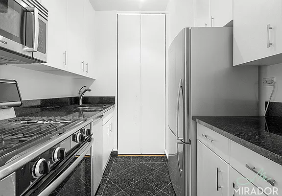 Rented by Mirador Real Estate | media 4
