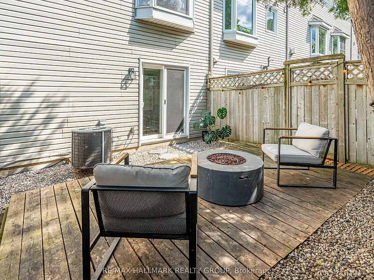 10 Hintonburg Pl #11 — Photo 35
