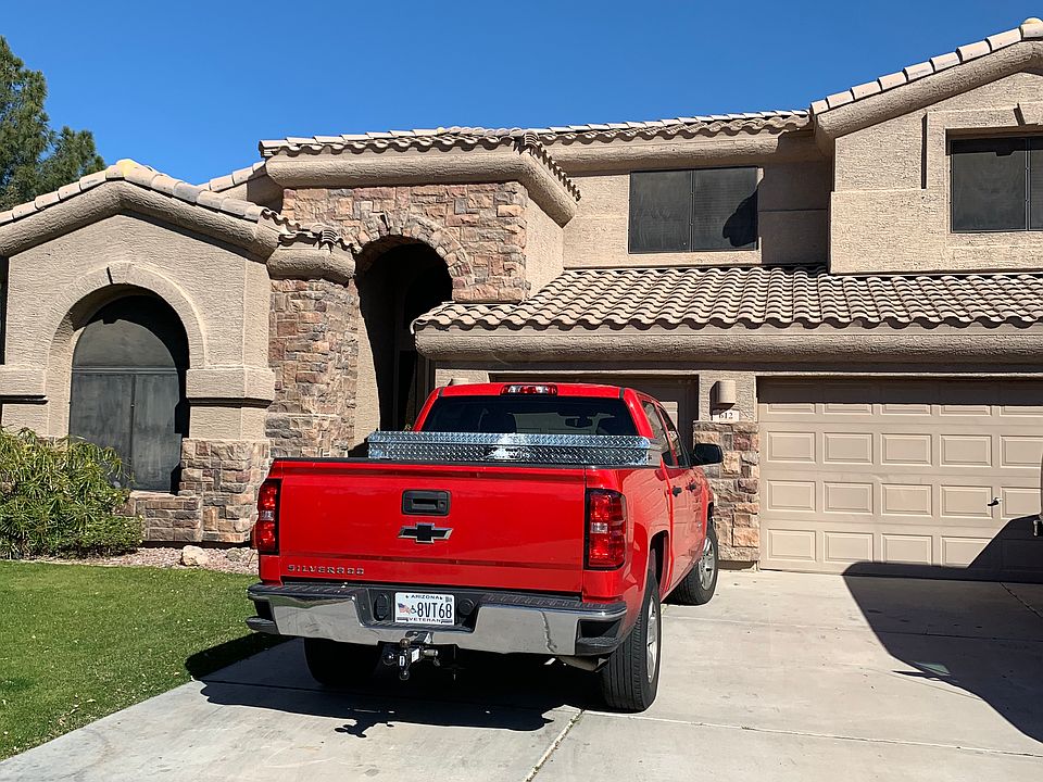 1st image of 612 W Honeysuckle Dr