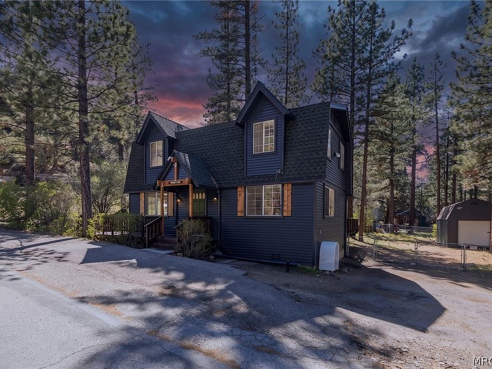 1st image of 745 Barrett Way