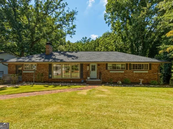 613 Holly Dr, Gainesville, GA 30501