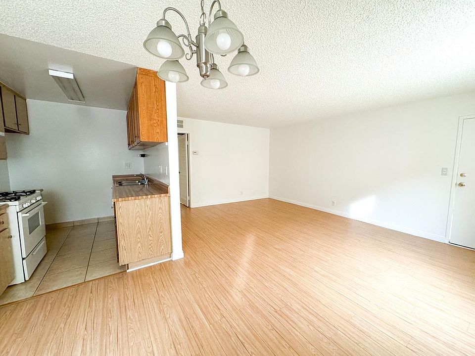 Living Room/ Kitchen