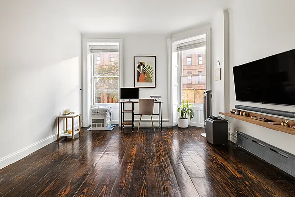 Rented by Compass | media 7