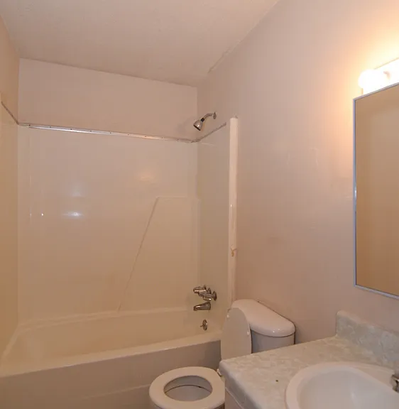 2311 Walden Dr #E1 — Photo 5