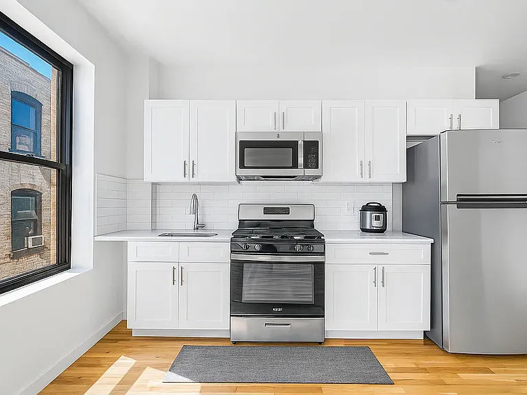 728 W 181st St #56A — Photo 3