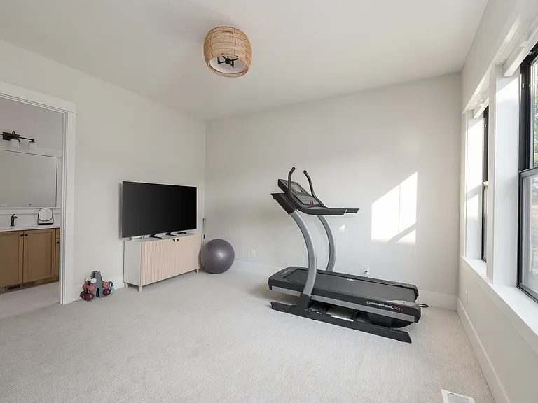 27120 SW Blue Meadow Ln — Photo 22