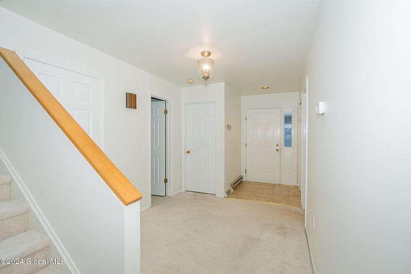 5th image of 28 Collins Terrace