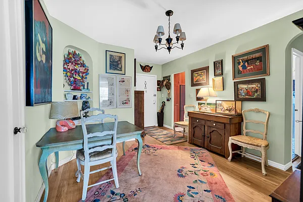 Sold by Compass | media 3