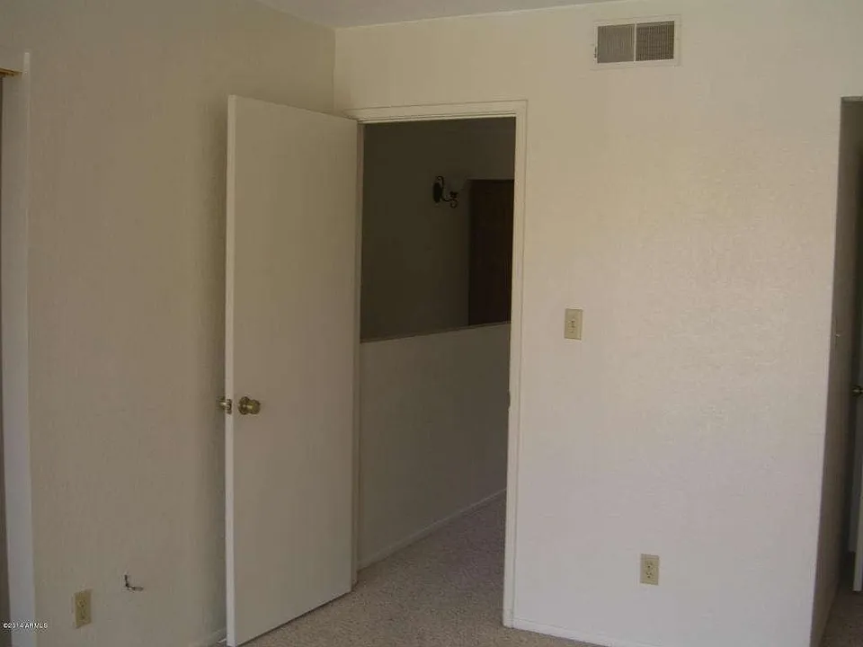 1545 E Sahuaro Dr #15