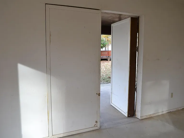 213 County Road 1997 — Photo 4