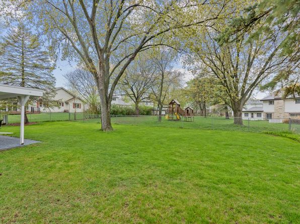 510 East Laverne DRIVE, Oak Creek, WI 53154