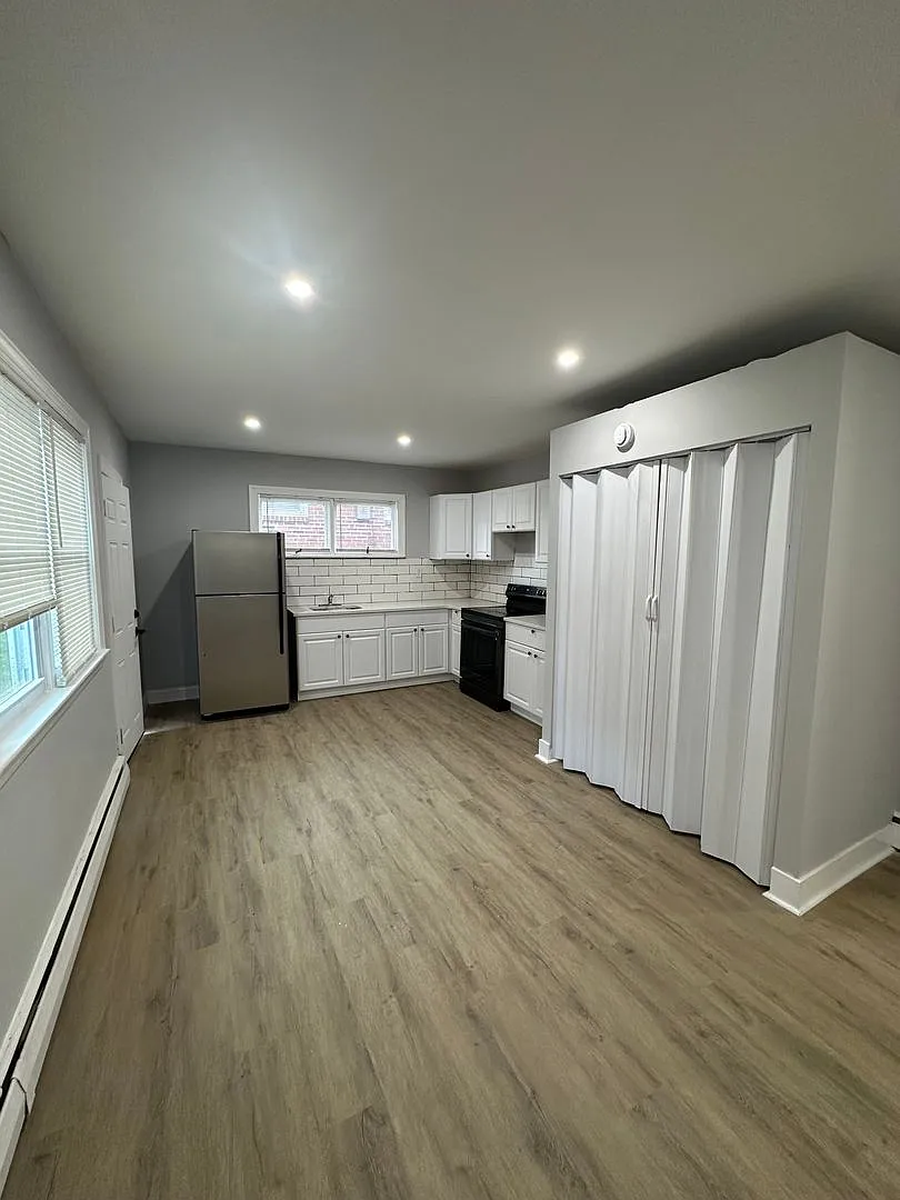 1604 MacDade Boulevard — Photo 4