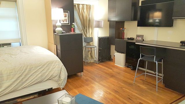 2nd image of 130 E 36th St APT 4F