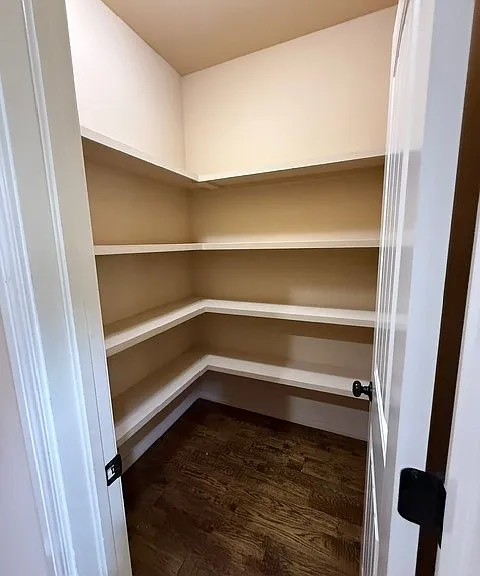 1200 S Kalanchoe Ave — Photo 18