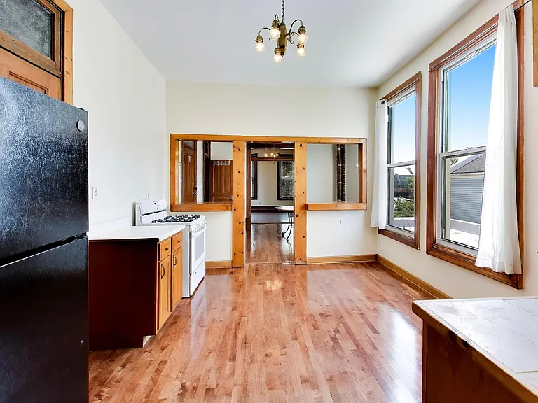 2338 S Blue Island Ave #2F — Photo 7