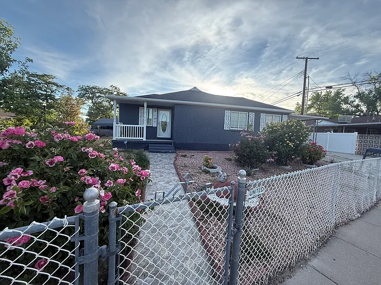 705 N American Beauty Dr — Photo 7