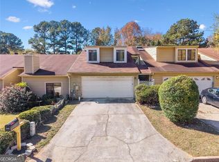 1609 Burnstone Dr, Stone Mountain, GA 30088