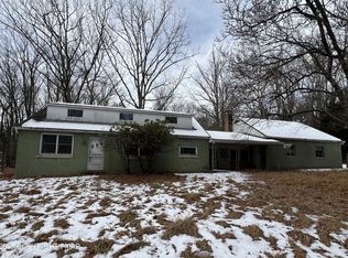 1280 Cherry Lane Rd, East Stroudsburg, PA 18301