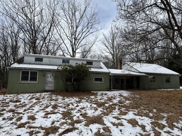 1280 Cherry Lane Rd, East Stroudsburg, PA 18301