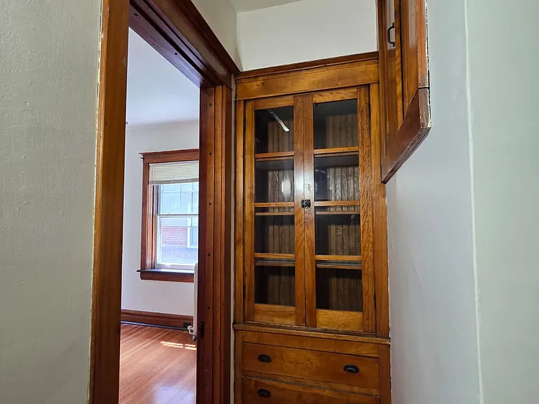 824 Columbus St #4 — Photo 23