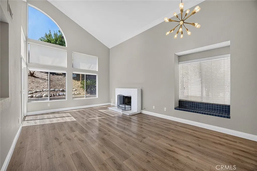 3 bed, 1321 sqft, $3,600 — Photo 4
