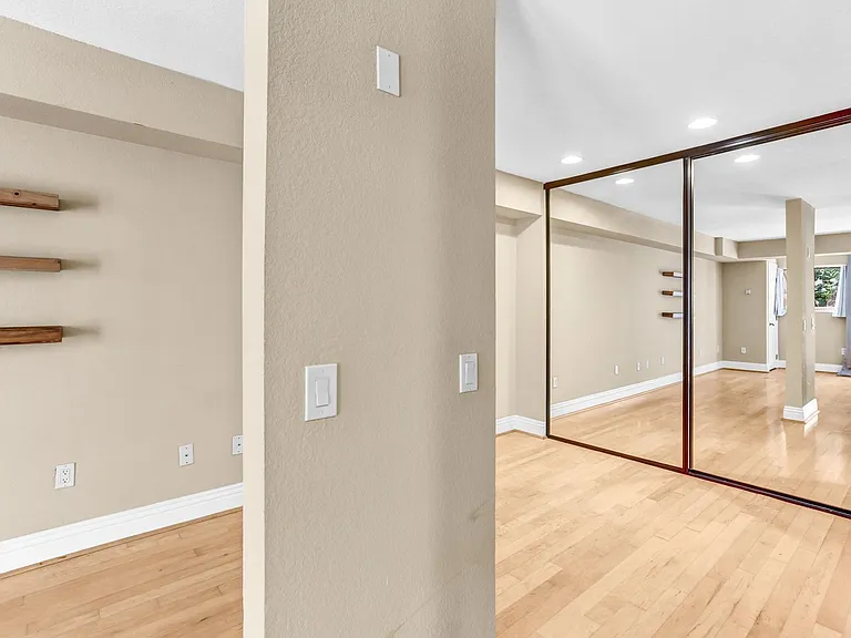 3927 Nobel Dr #61 — Photo 9