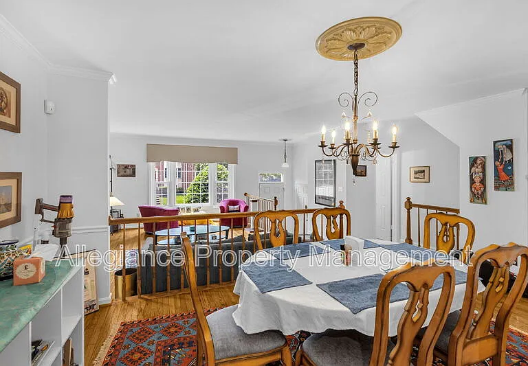 6861 Williamsburg Pond Ct — Photo 14