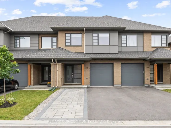215 Pisces Ter, Ottawa, ON K1T 0S8