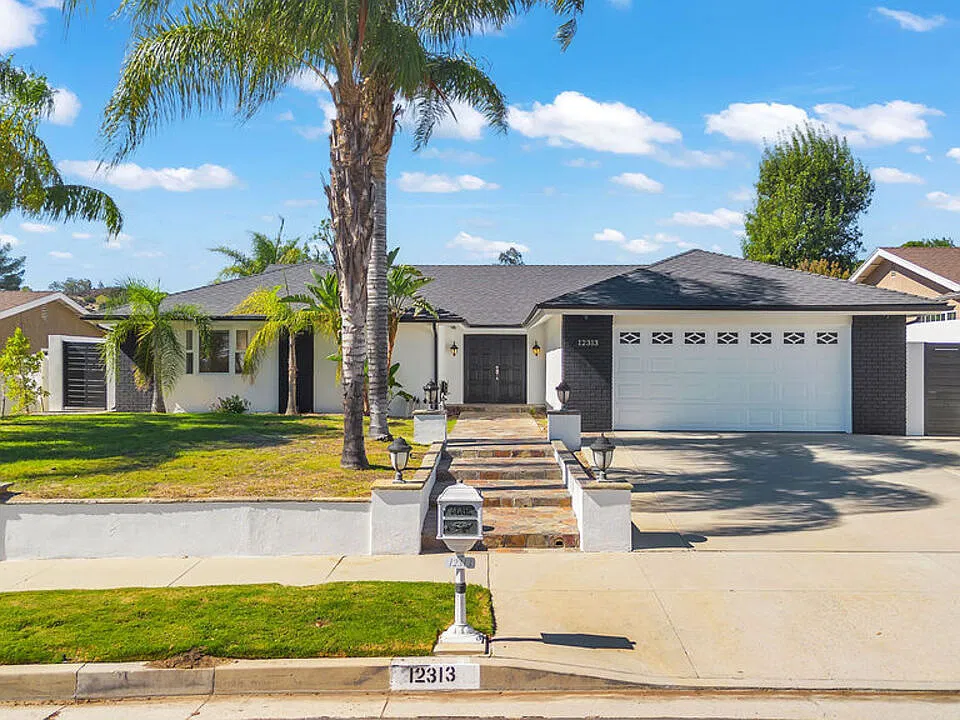 12313 Jolette Ave