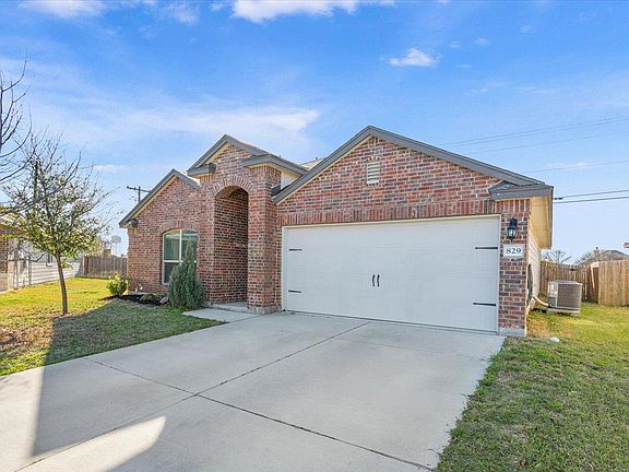 4th image of 829 Ibis Falls Loop