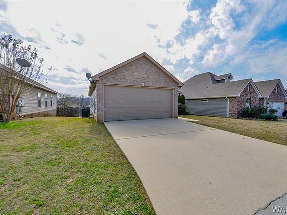 3rd image of 421 Prairie Field Dr
