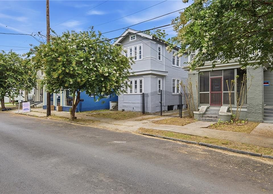 1st image of 2029-31 Broadway St