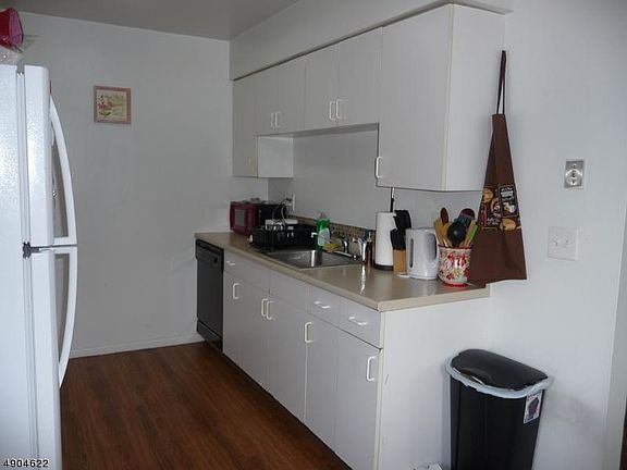 5th image of 729 Washington Ave #15