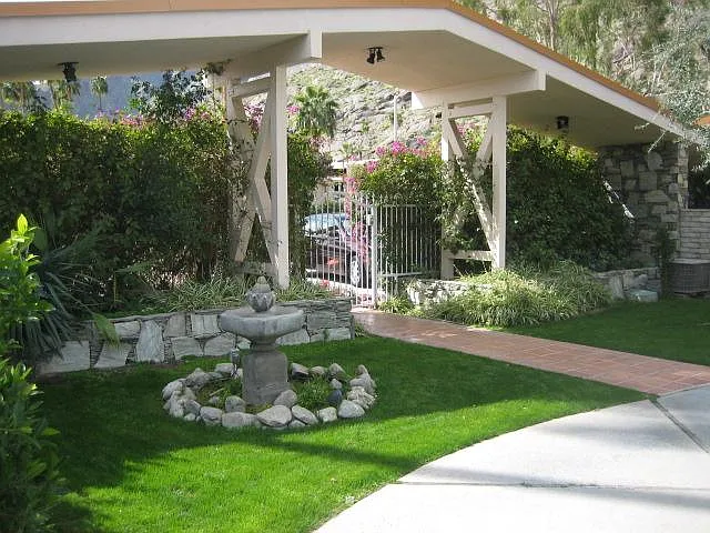 1 bed, 850 sqft, $1,975 — Photo 2