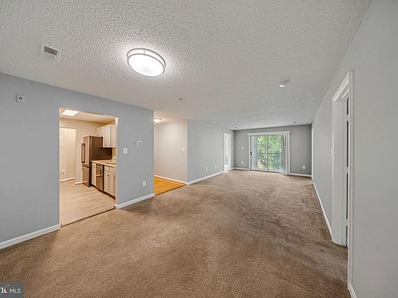 3rd image of 12900 Churchill Rdg Cir APT 7