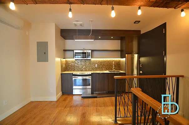 Rented by Miron Realty Group | media 44