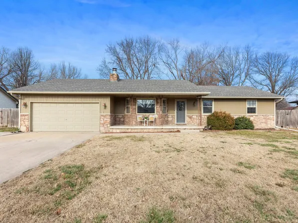 412 Southwind Dr, Valley Center, KS 67147