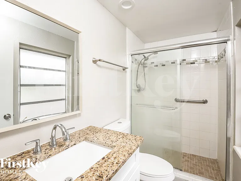957 Bayward Ct — Photo 10