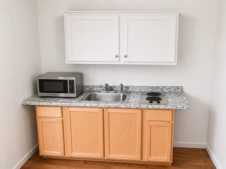 90 Maple Ave — Photo 3