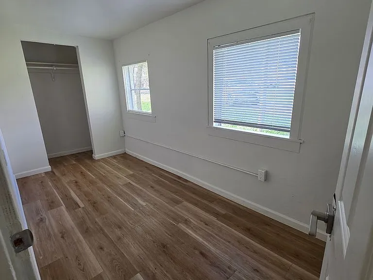 1112-1118 Continental St — Photo 14