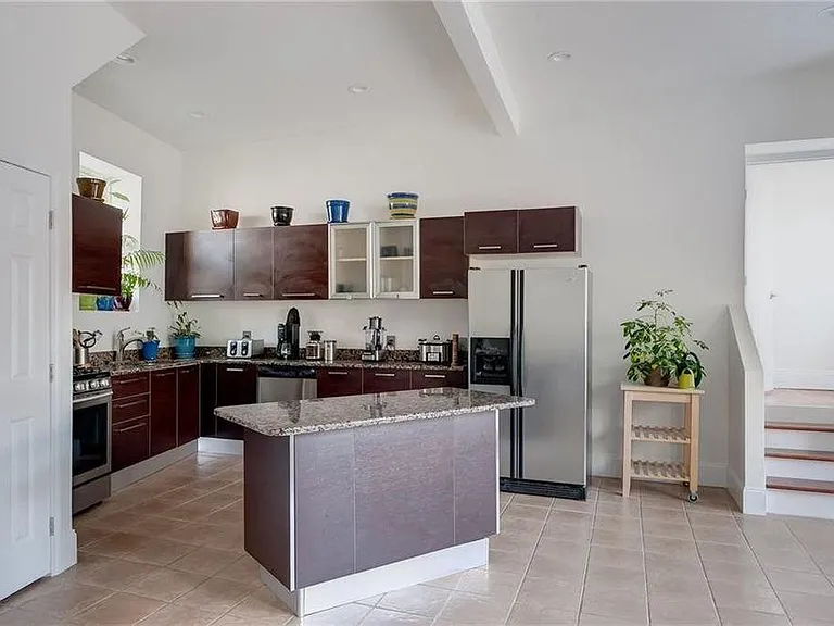 4 Weeden St #1 — Photo 1