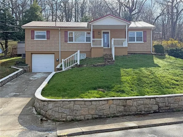 840 Glendale Ave S, South Charleston, WV 25303