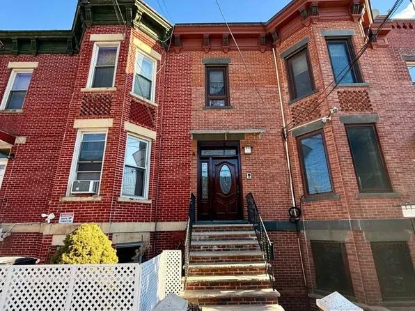 5741 58th Street, Maspeth, NY 11378