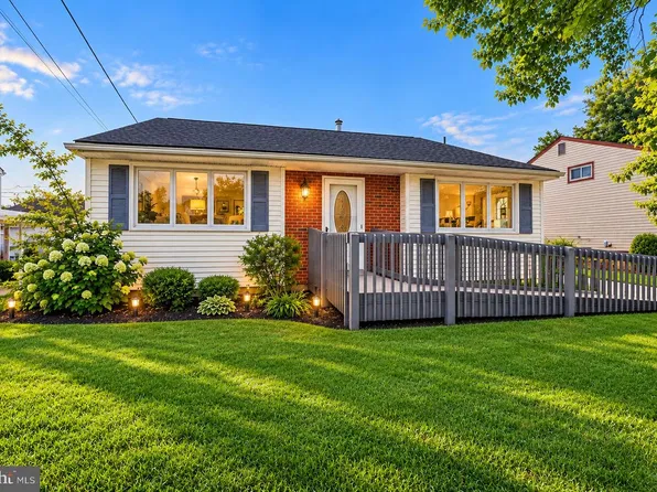 50 E Maple Ave, Bellmawr, NJ 08031