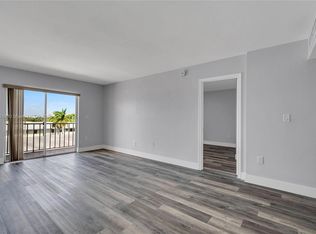 16750 NE 10th Ave APT 329, North Miami Beach, FL 33162