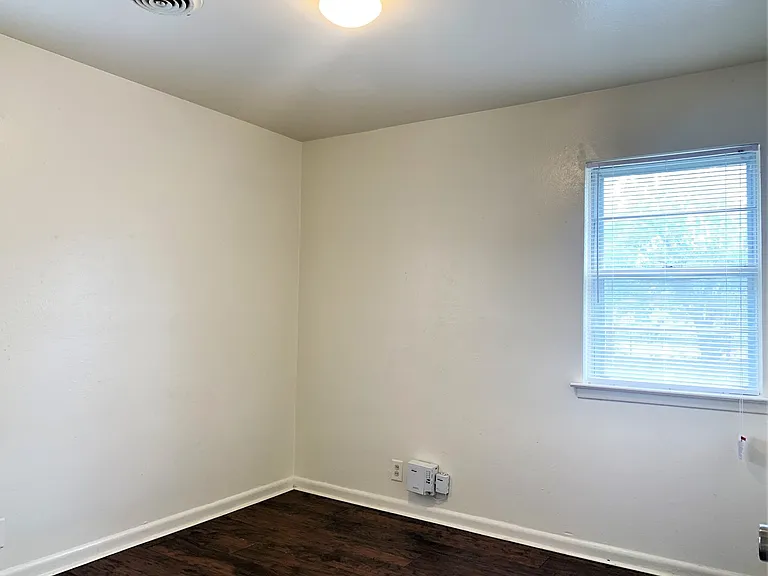 712 Juno Ln — Photo 10